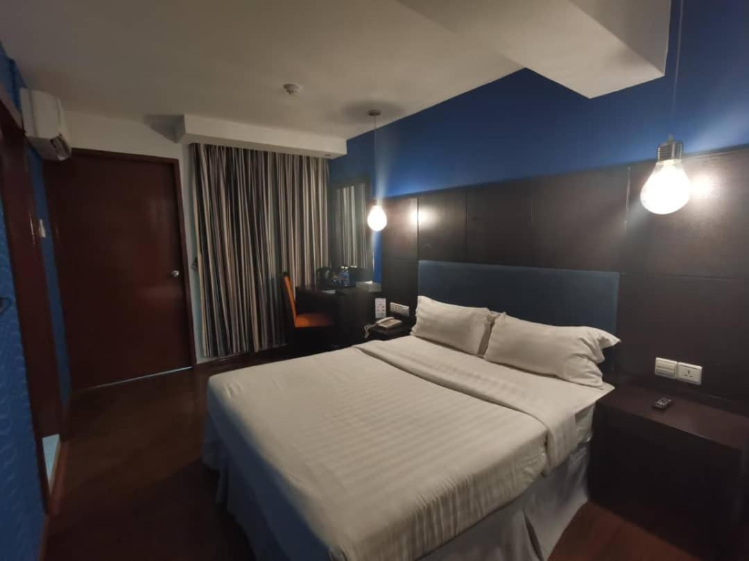 2 Inn 1 Boutique Hotel & Spa SDK Екстериор снимка